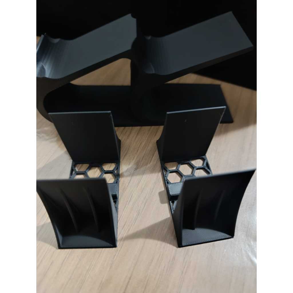 Suporte Vertical para PS4 FAT, PRO ou SLIM e para 2 Controles - Imagem 10