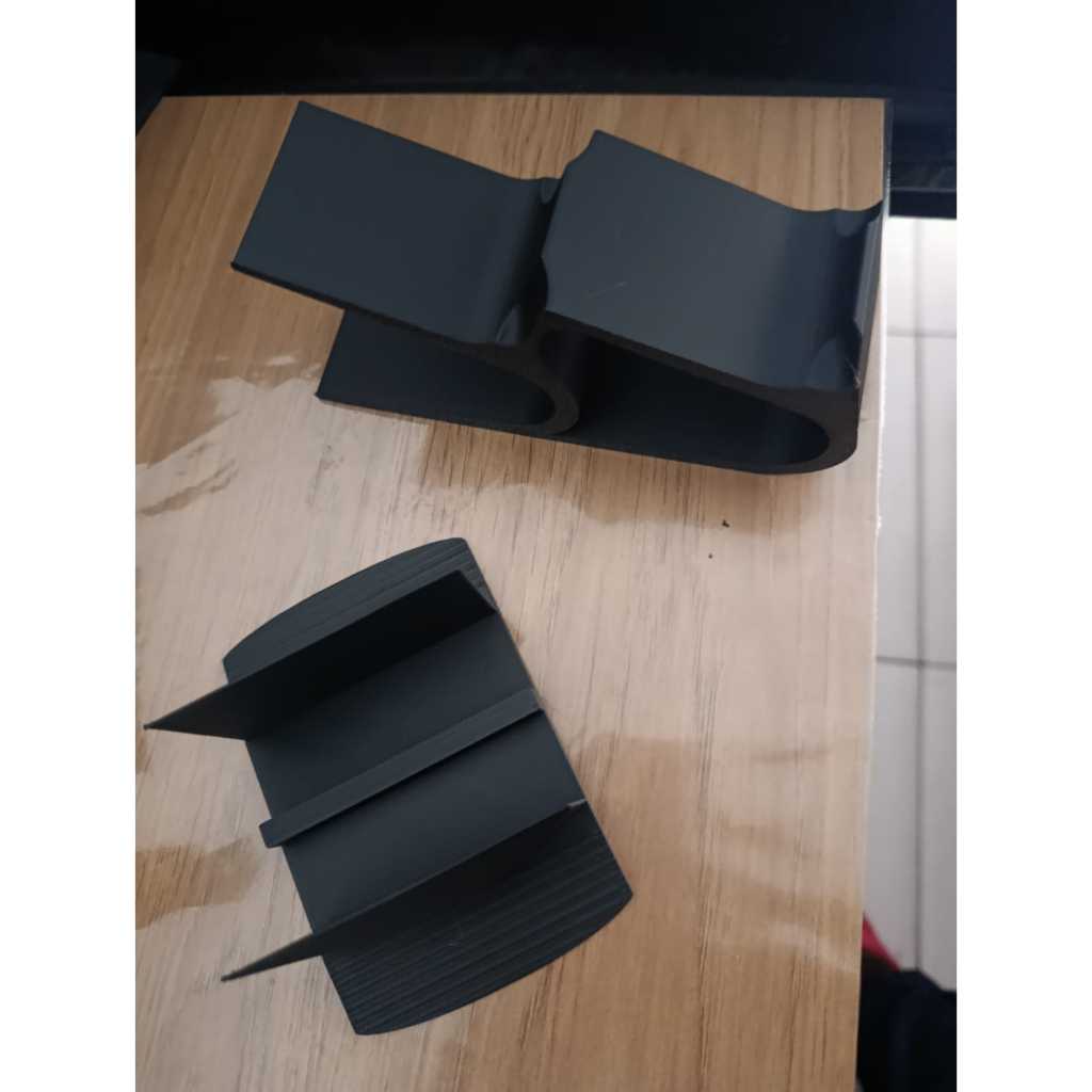 Suporte Vertical para PS4 FAT, PRO ou SLIM e para 2 Controles - Imagem 4
