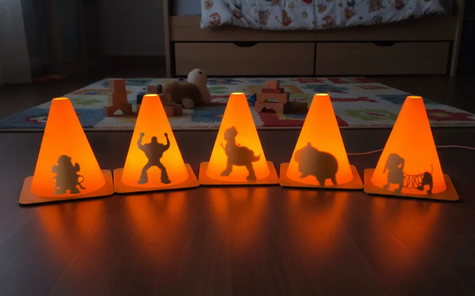 Luminária de Cone Toy Story